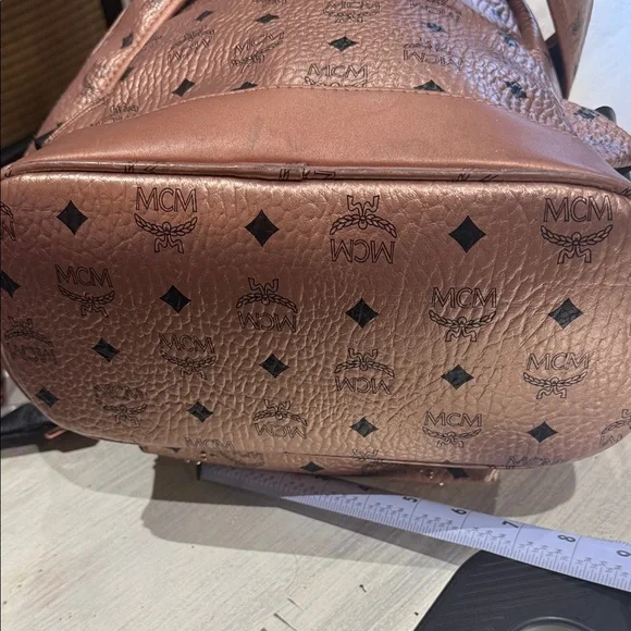 Source Unknown Visteos Metallic Rose Gold Backpack with Stud Accents - Picture 10 of 15